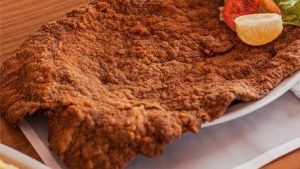 Bariloche tiene la mejor milanesa del mundo y lo dicen los expertos: ¿Vos ya la probaste?