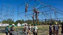 Imagen de Fiesta de la Confluencia 2024: abren el martes millonaria licitación por el escenario y sonido en Neuquén