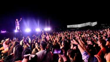 El grupo cuartetero Q'Lokura encendió la noche con su ritmo contagioso. Foto: Matías Subat
