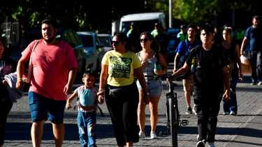 Este sábado, la Fiesta de la Confluencia tendrá una jornada más cálida que las anteriores. (Foto Matías Subat).-