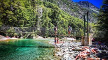 Imagen de Camino al Cajón del Azul pararon en esta increíble playita escondida de la Patagonia