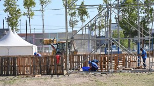 Fiesta Nacional de la Manzana 2023: a tres días del comienzo ultiman los detalles en el predio