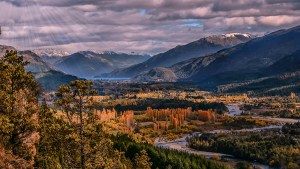 Este hermoso destino de la cordillera te espera en Semana Santa 2023 con sabores y colores de otoño