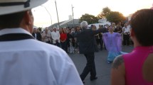 Imagen de Arrancó la Fiesta del 7 de Marzo en Patagones: horarios de la primera noche con Los Tipitos