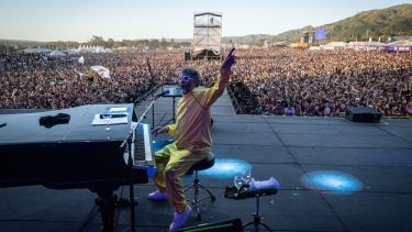 Fito Páez durante su reciente show en el Cosquín Rock 2023, ante una multitud que renovó las credenciales del rosarino como el más importante músico popular contemporáneo.