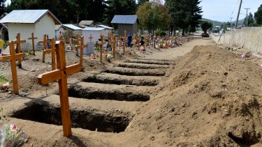 Solo quedan unas pocas fosas en el cementerio municipal. Foto: archivo