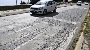 El fondo estará destinado a pavimentar las calles por donde circula el colectivo. Foto: archivo