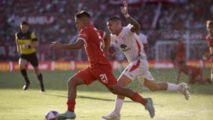 Independiente lo tuvo todo para ganar, pero apenas igualó frente a Instituto