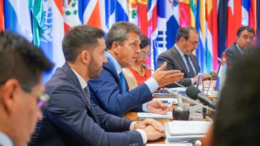 La entidad bancaria financiará una serie de obras que apuntan a reducir importaciones de gas.