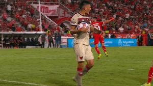 Video | ¿Lo viste? El insólito penal de Paolo Goltz de Colón frente a Independiente