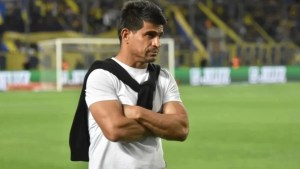 Ibarra habló con el plantel y Boca suspendió la práctica de la tarde