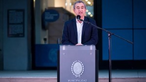 Quién es Pablo Javkin, el intendente apuntado por los narcos que amenazaron a Messi