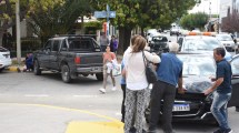 Imagen de Una camioneta y un auto protagonizaron un nuevo accidente en el centro de Roca