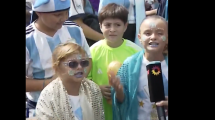 Imagen de Argentina-Panamá: dos nenas reversionaron el tema «Muchachos» y enloquecieron a todos