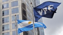 Imagen de YPF compra acciones en Dock Sud de Enel, la empresa de El Chocón y Edesur