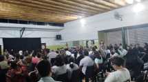 Imagen de Paritaria docente: por escaso margen, Unter Roca votó por aceptar la propuesta salarial del gobierno