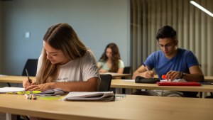 Una petrolera da becas de 60.000 pesos para estudiantes