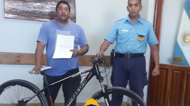 Policía comenzó entrega de bicicletas robadas en Neuquén: qué deben presentar los dueños  