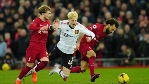Lisandro y Garnacho la pasaron muy mal: Liverpool aplastó al United por 7 a 0