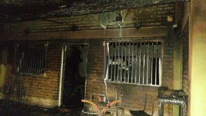 Explotó un calefactor y el fuego consumió por completo una casa en Vista Alegre