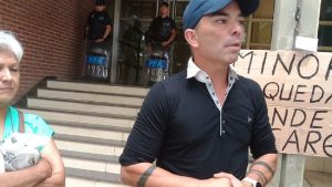 «Me saco el uniforme y nos cagamos a trompadas», fue la amenaza de un comisario a un dirigente policial