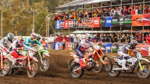 Motocross en Villa La Angostura: el color de los pilotos en el Patagonia Race Track