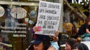 Un hombre reclama la casa donde hace diez años cometió el femicidio de su pareja en Neuquén