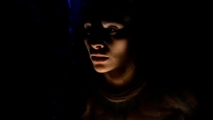 «Elena» busca su identidad: la obra de teatro de Roca que apela a la memoria