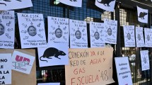 Imagen de Unter se movilizó en Bariloche con críticas al ministro y alusión a las «ratas» de las escuelas