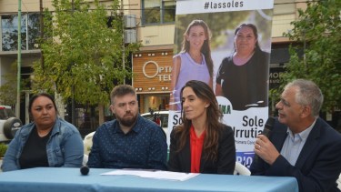 La propuesta fue presentada en conferencia de prensa en pleno centro de la ciudad. (FOTO: Gentileza)