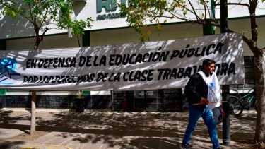 Docentes tendrán pagos diferenciados cuando sean depositados los salarios correspondientes a marzo. Foto Archivo