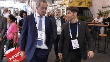 Kicillof viajó a Brasil en busca de fortalecer a la industria automotriz. Foto Télam