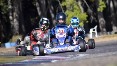 El Pro Kart rinde otro examen en la Isla Jordán
