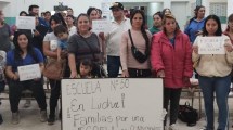 Imagen de Reclamo en una escuela de Cipolletti: «Juegan sobre aguas servidas»