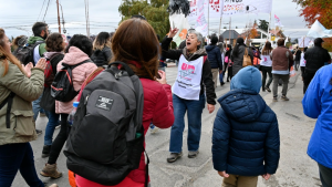 Cómo siguen los conflictos en Río Negro: sin clases, hospitalarios de paro y marchas en Viedma, Bariloche y Roca