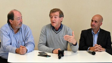 El radical Ernesto Sanz llegó a Bariloche para respaldar la fórmula de Tortoriello-Álvarez Guerrero. Foto: Chino Leiva 