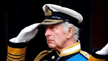 De cuánto es la fortuna del Rey Carlos III, que ya duplica a la de su madre Isabel II