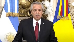 Alberto Fernández acusó a «la derecha argentina» de la suba del dólar