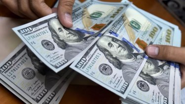 Dólar hoy: a cuánto cotizan el dólar blue, el MEP y el CCL este jueves 4 de abril de 2024.