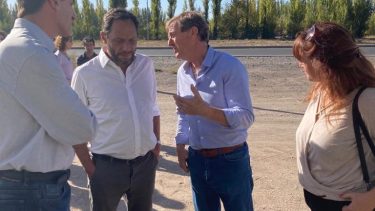 Maximiliano Ferraro, presidente de la Coalición Cívica ARI, estuvo ayer en Neuquén y luego se unió a la campaña de Tortoriello en Río Negro.