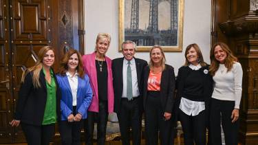Soria, Salzotto, García Larraburu, Martini y Horne fueron recibidas por el presidente en Casa Rosada. Las acompañó la ministra Tolosa Paz.
