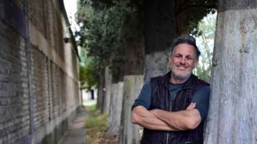 Nacho Gadano propone «Sucesos», una trilogía que lleva a escena a Camus, Pessoa y Nietzsche en el IUPA