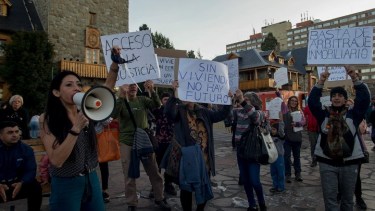 Inquilinos autoconvocados se movilizaron nuevamente en el Centro Cívico. Foto: Marcelo Martínez