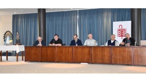 En medio de la suba del dólar, la Iglesia pidió «escuchar a aquellos a quienes nadie escucha»