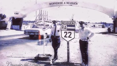 Bienvenidos a Neuquén! Un emblema del Neuquén pueblo. (FOTO: Gentileza Neuquén del Ayer)