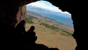 Semana Santa en Bariloche: trekking a las cuevas del cerro Villegas
