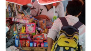 Kioscos escolares: el 96% de la oferta para los chicos consiste en productos ultraprocesados