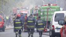 Imagen de Incendio en un edificio de la empresa Iron Mountain en Barracas: se derrumbó una pared