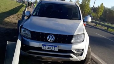 Así quedó la camioneta del delantero. 
