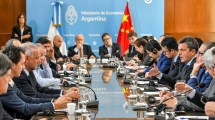 Imagen de Sergio Massa anunció que se podrán pagar más importaciones en yuanes: qué implica esta medida